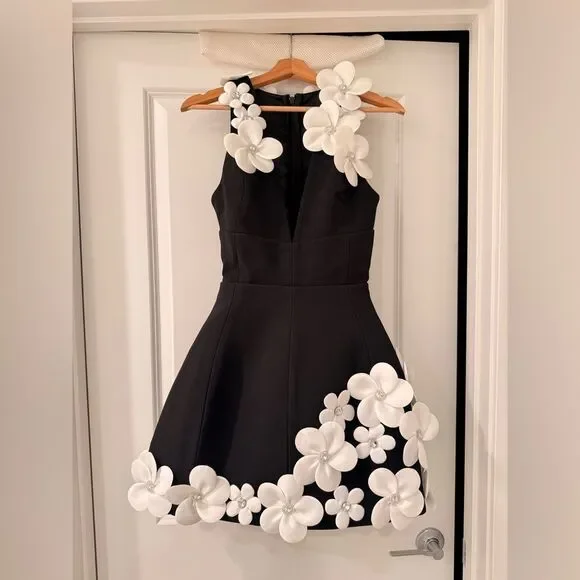 NWOT BRONX AND BANCO Estelle Black and White Mini Dress - Picture 4 of 16